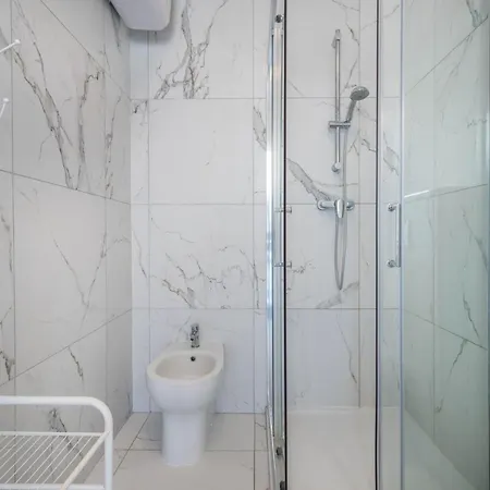 Apartment Planet 404 *