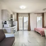 Planet 404 ביביונה